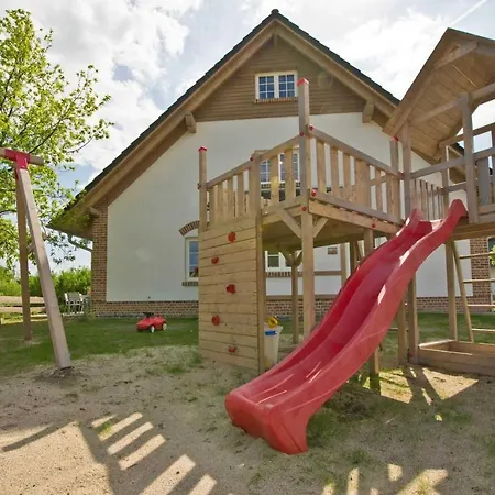 _gutshofhaeuser_ Pendorf Prázdninový dům Sellin (Rugen)